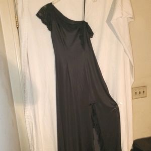 Long black gown w/side ruffled split